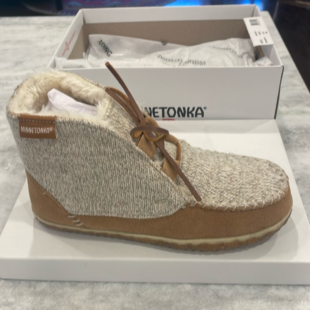 Minnetonka Torrey Boot